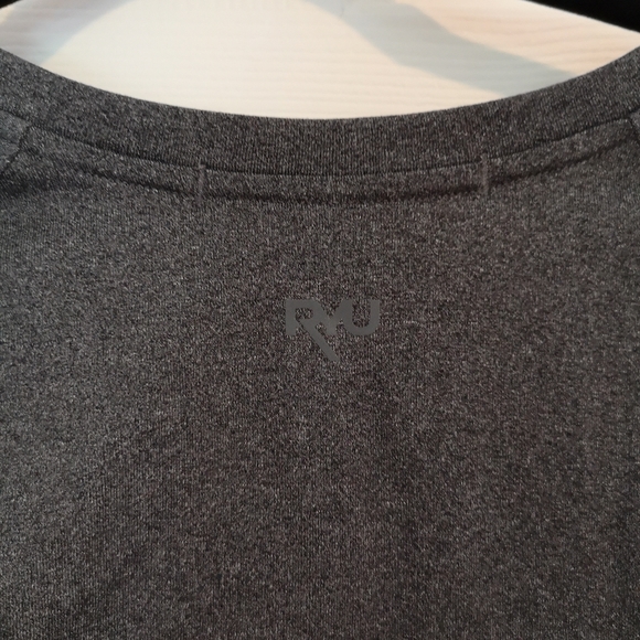 RYU Teclayr Top - gray - Picture 3 of 3